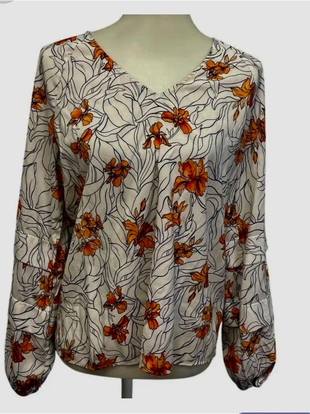 New with tags Worthington Women's XS White Floral Print V-Neck Long Sleeve Blo